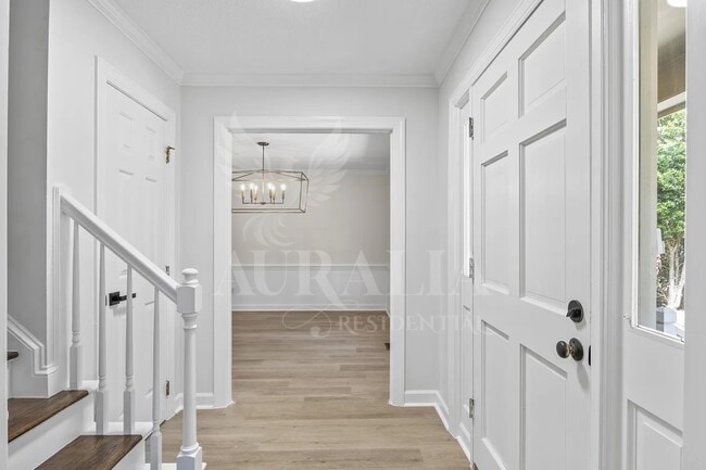 Photo - 623 Elmwood Ct