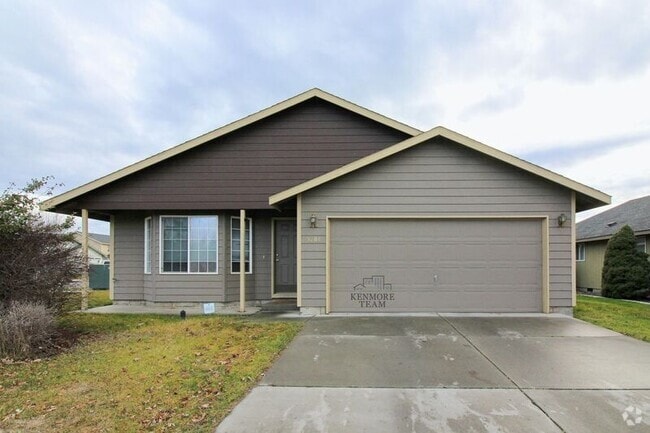 Building Photo - 8204 Langara Dr Rental