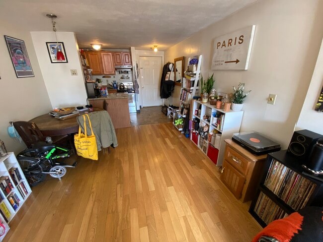 Photo - 574 Dorchester Ave