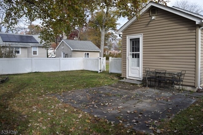 Photo - 112B Minnehaha Blvd
