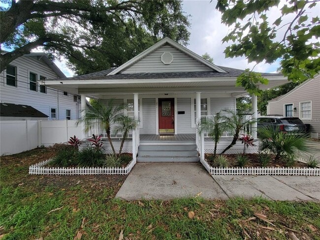 Photo - 204 E Jean St House
