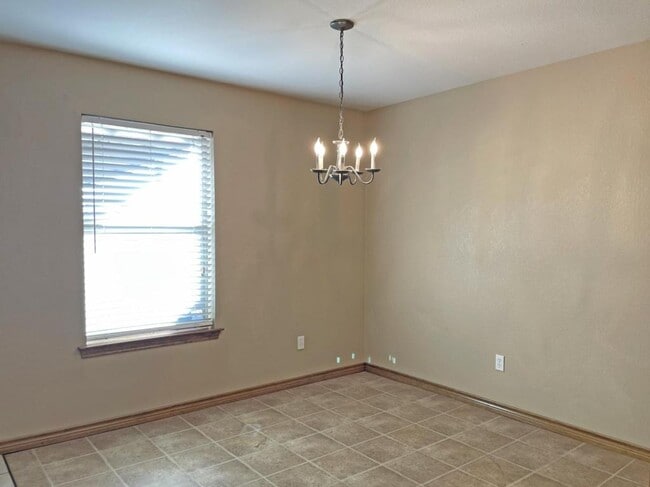 Photo - 3120 Conveyor Dr