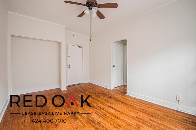 Building Photo - 447 S Grand View St Unit 307