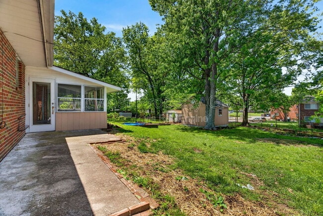 Photo - 2047 Goodale Ave