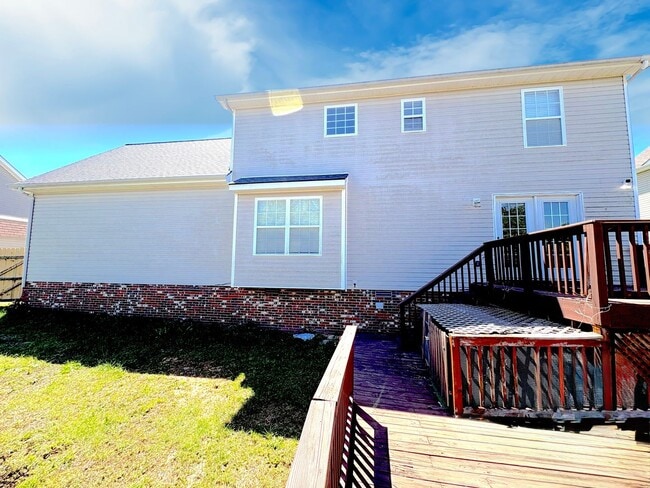 Photo - Beautiful 3-BR Colonial with Huge Bonus Room in Summerhaven!