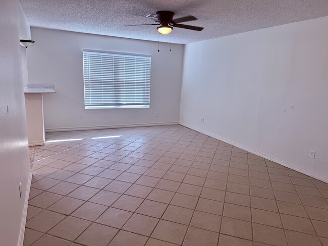 Photo - 7417 Fir Ave