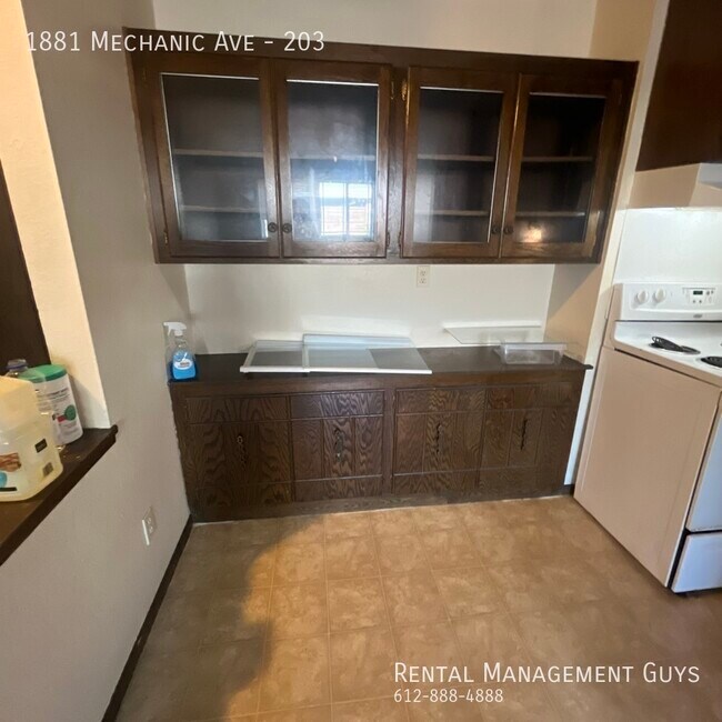 Photo - 1881 Mechanic Ave E Unidad 203