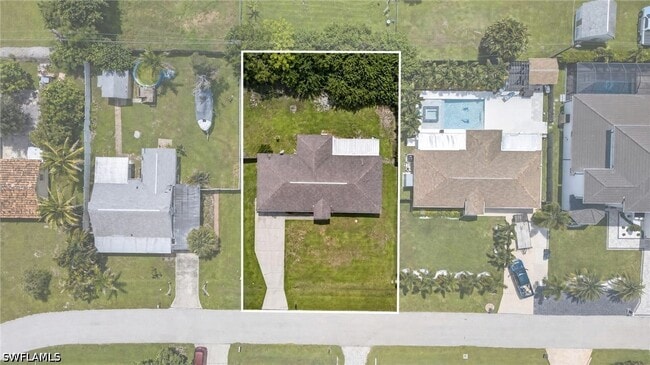 Photo - 18560 Holly Rd