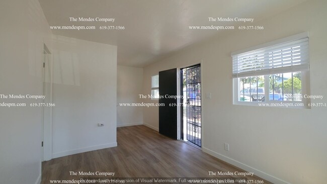 Photo - 3893 Superior St