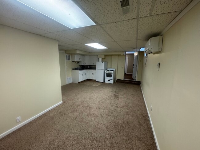 Building Photo - 111 S 38th St Unit 3