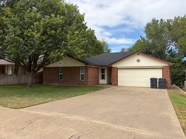 Building Photo - 1705 Brookwater Pl