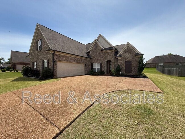 Photo - 3261 Vineyard Dr S