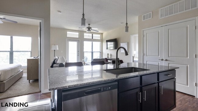 Photo - 715 W Slaughter Ln Unit 433