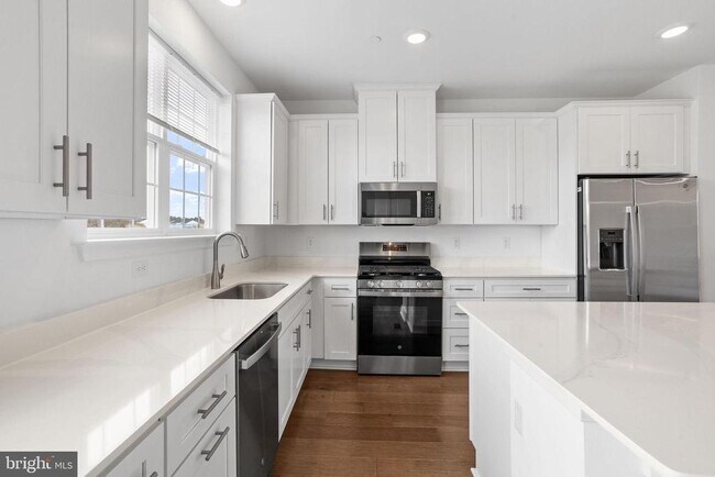 Photo - 142 ADA Hightower Ave