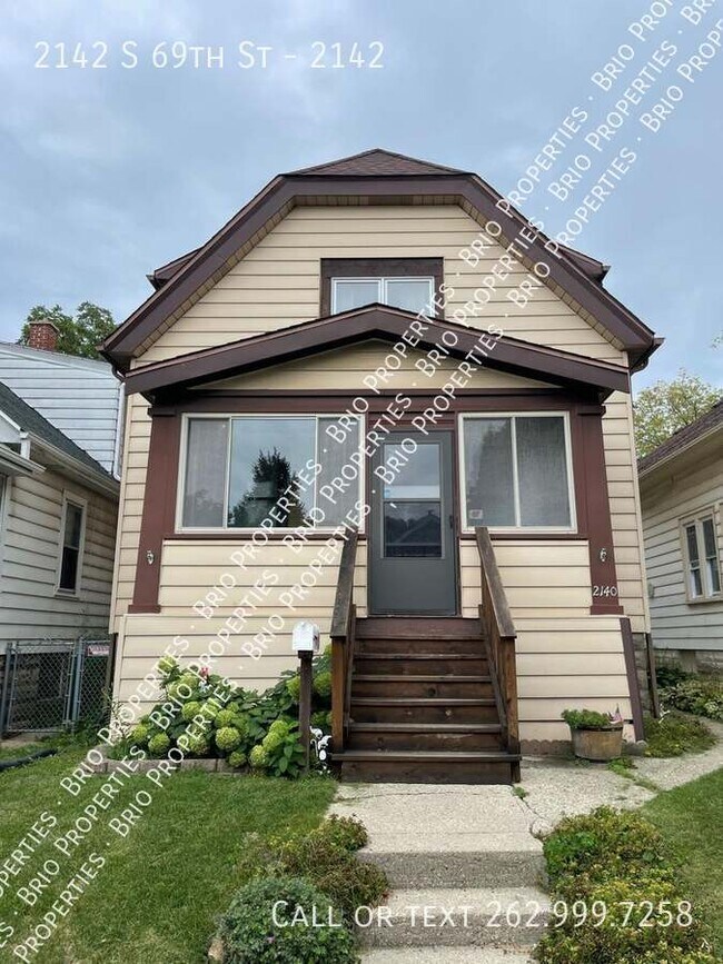 Photo - 2142 S 69th St Unit 2142