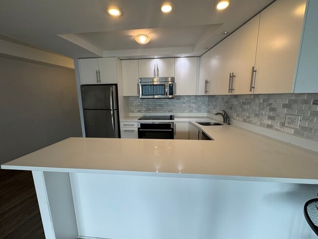 Photo - 300 N State St Unit 4725