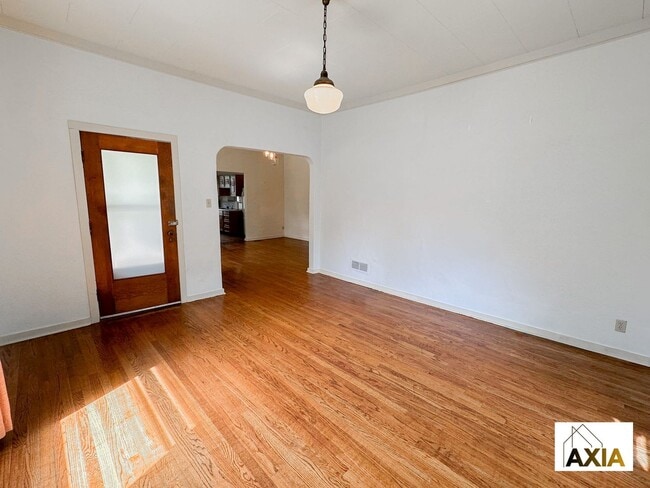 Photo - Maxwell Ave. Unit 1