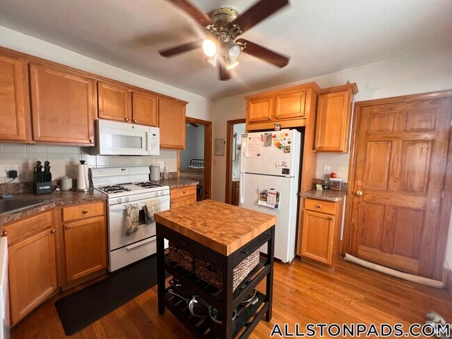 Building Photo - 3 Aldie St Rental