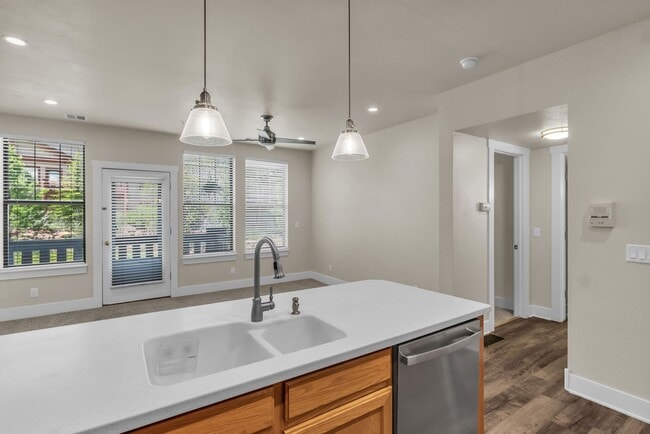Photo - Pinebrook Pointe