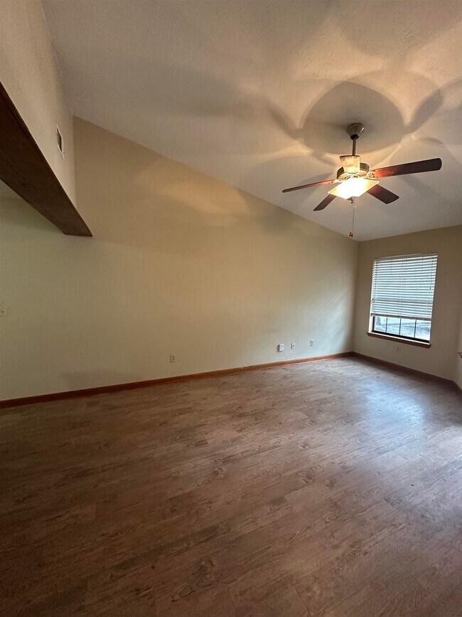 Photo - 2339 Hartsfield Way