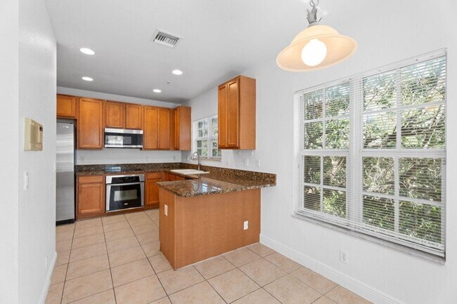 Photo - 601 S Federal Hwy