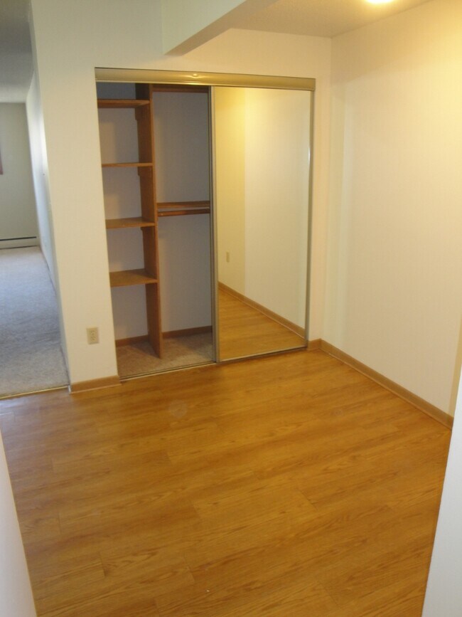 1743 - B1 - Randolph Apartments