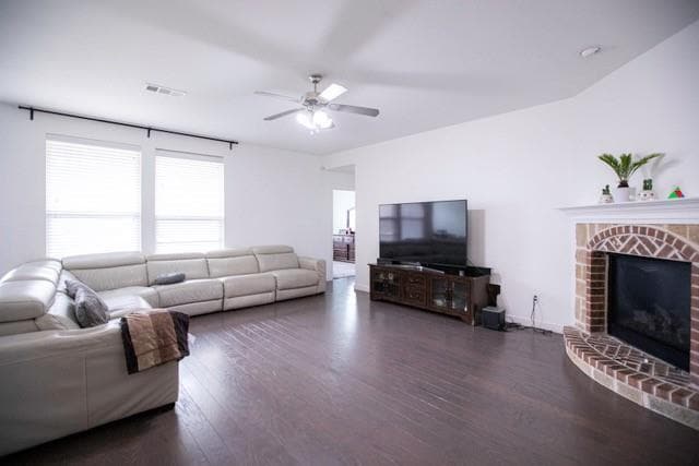 Photo - 404 Barnstorm Dr
