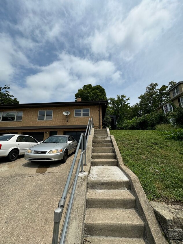 Photo - 200 N C Street