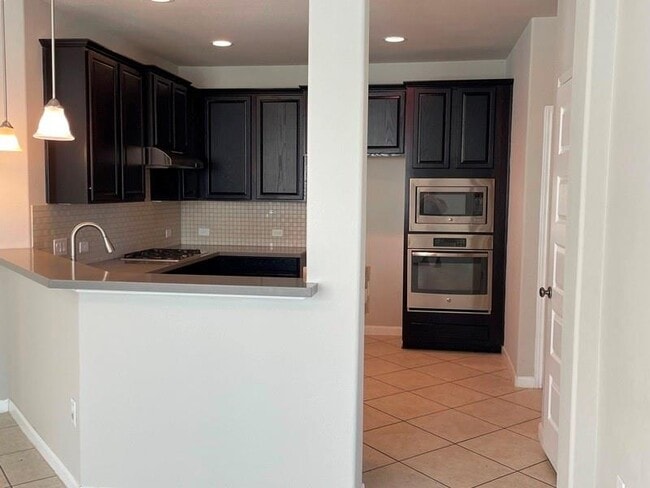 Photo - 400 Hummingbird Ln