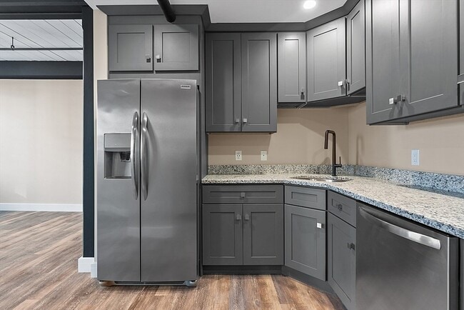 Building Photo - 5 Batchelders Ct Unit 301