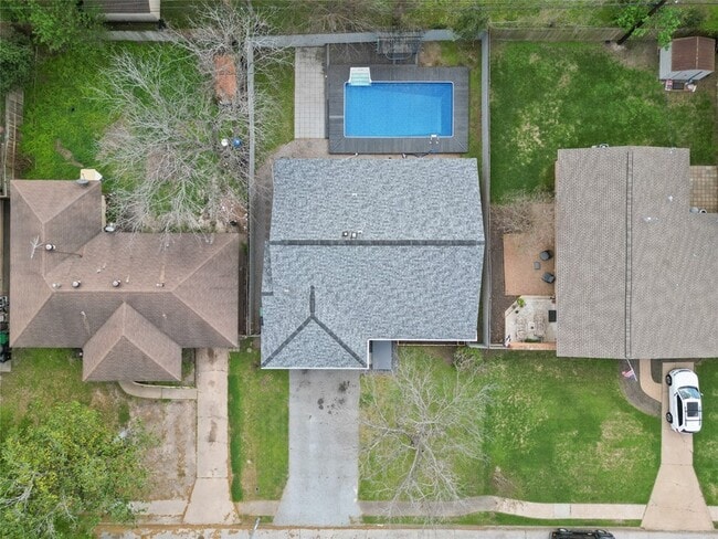Photo - 5001 Nina Lee Ln