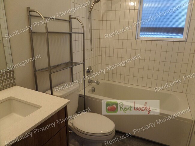 Photo - Stunning 4-Bedroom Newer Construction w/Huge VIEW Rooftop Deck in Fremont!!