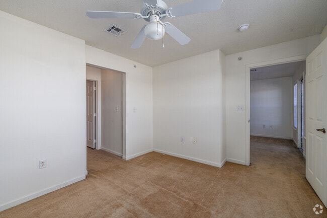 2BR, 2BA - 959SF - Primary Bedroom - The Villas at Copper Leaf