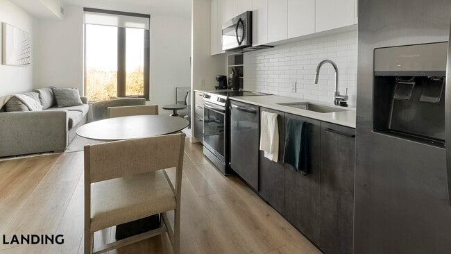 Photo - 632 Howard Rd SE Unidad 434