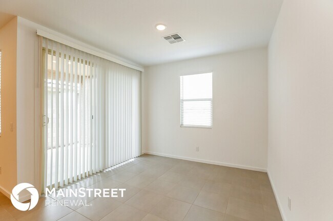 Photo - 10916 S 55th Ln