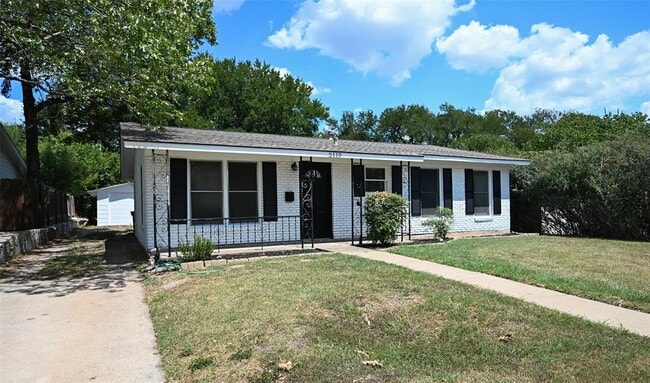 Photo - 2110 Westover Rd