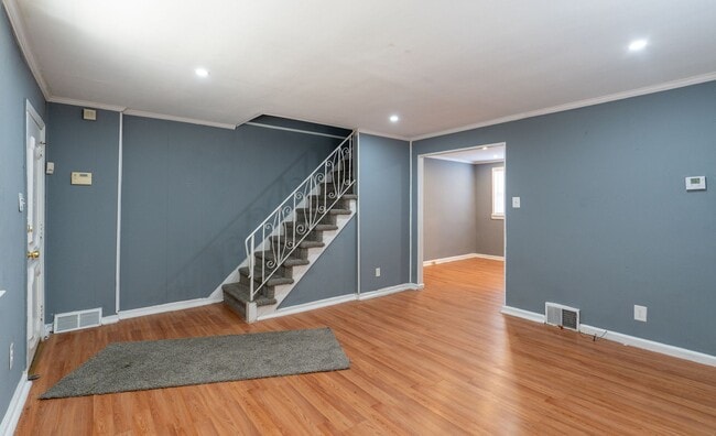 Photo - Newly done 2 bed in Southwest