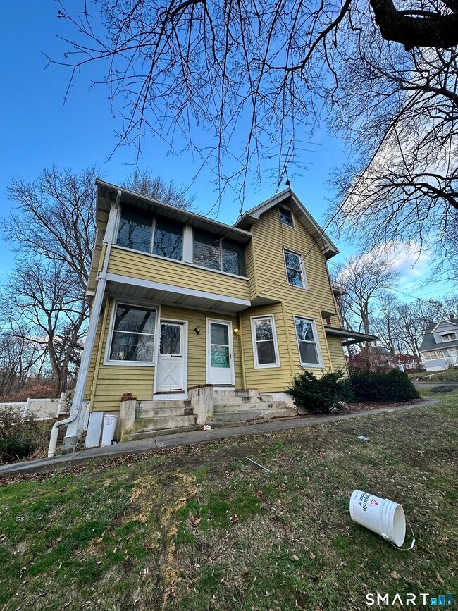 Photo - 19 High St Unidad 2nd FL