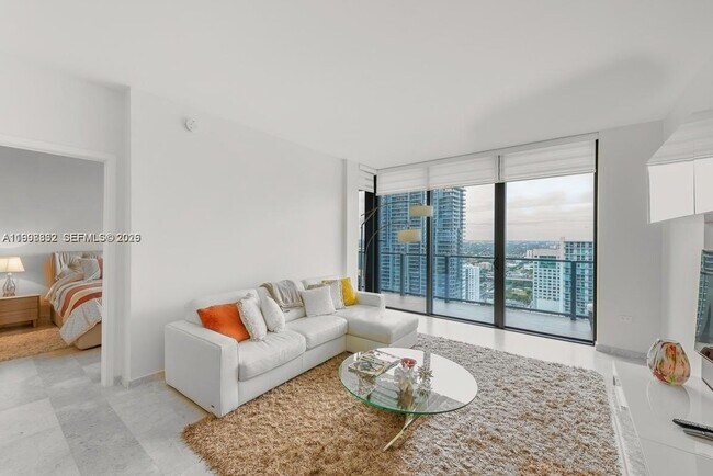 Photo - 68 SE 6th St Unidad 3006