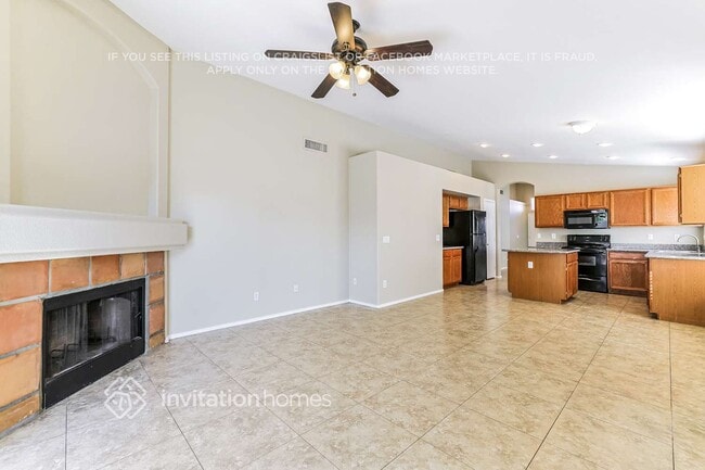 Photo - 1391 E Gary Dr