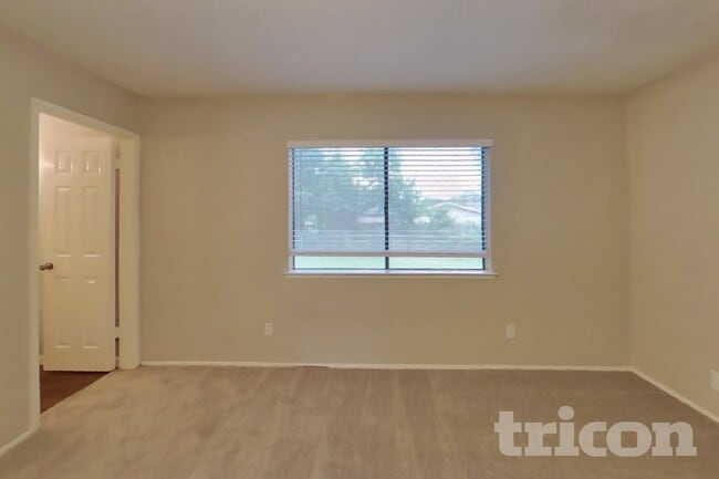 Photo - 1610 Pilot Way