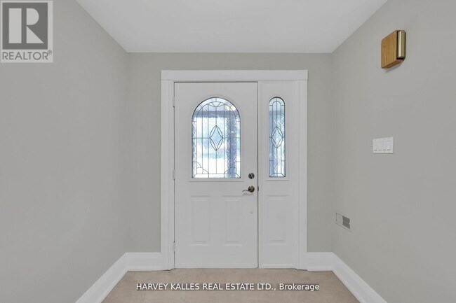 Photo - 16 Wedgeport Pl