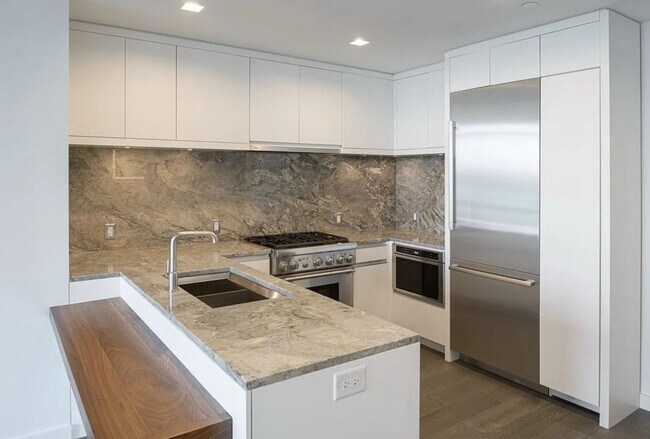 Photo - 320 Adolphus Ave Unit 117