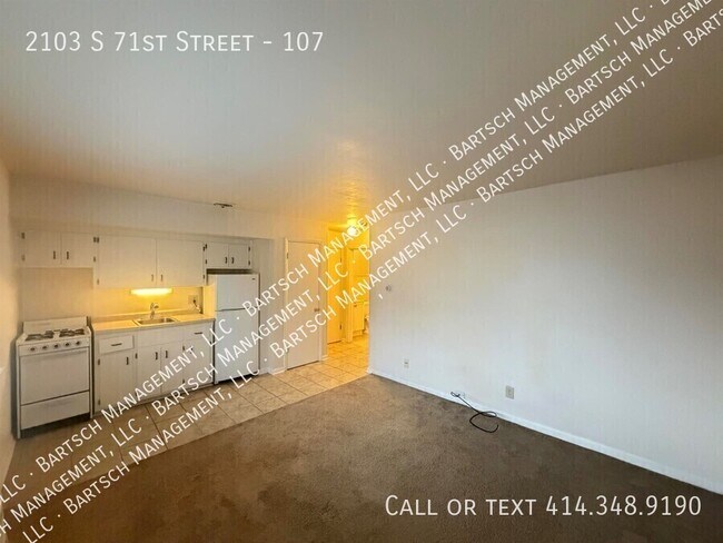 Photo - 2103 S 71st St Unit 107