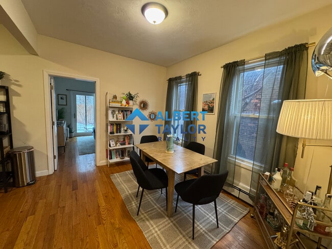 Building Photo - 58 Medford St Unit 1 Rental