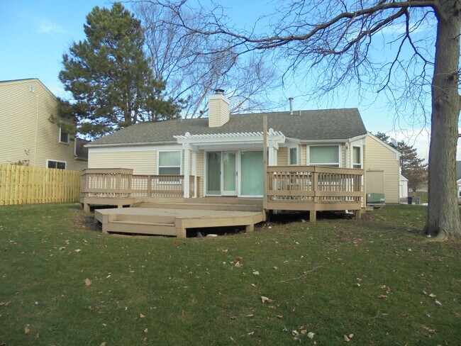 Photo - 1534 St Andrews Cir