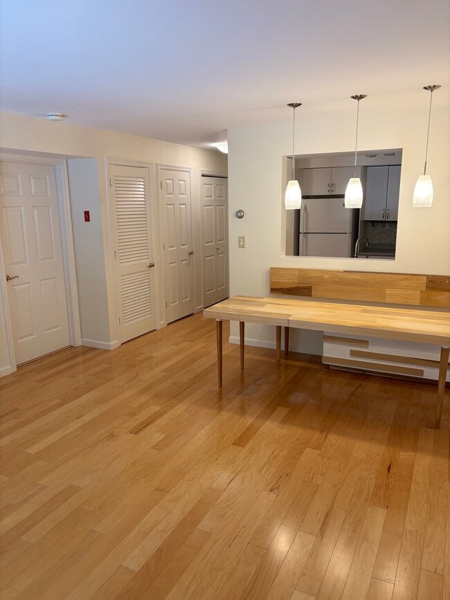 Photo - 351 Pemberwick Rd Unit 916