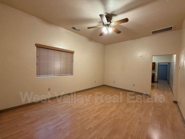 Photo - 522 Center St Unidad #B