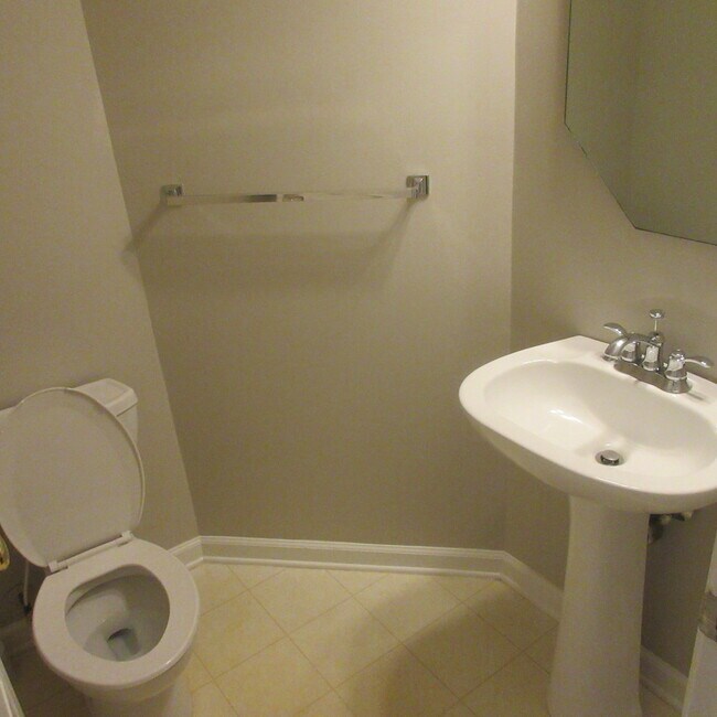 Photo - 2598 Ravenscroft Way