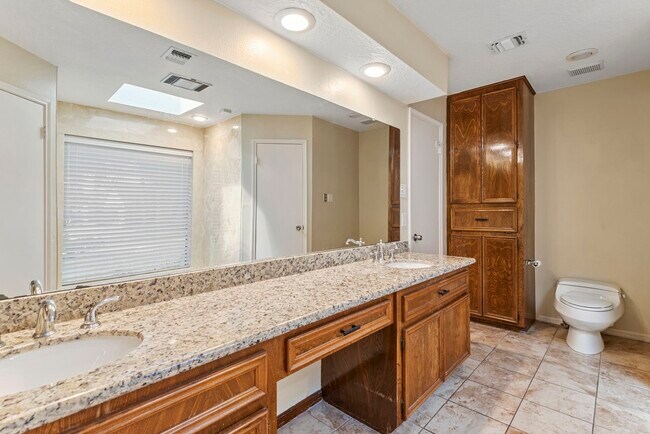 Photo - 3218 Freshmeadows Dr